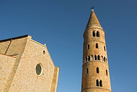 Romanesque Cathedral of St. Stephen, or Duomo, with cylindrical bell tower, Campanile, Caorle, Veneto, Italy, Europe