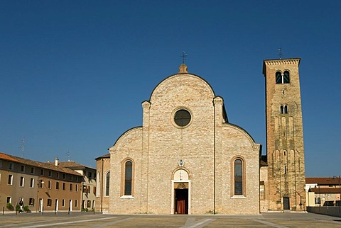 Romanesque cathedral, basilica, built in 1466, Piazza Celso Costantini, Concordia Sagittaria, Veneto, Italy, Europe