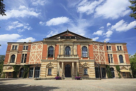 Bayreuth Festspielhaus or Bayreuth Festival Theatre, Richard Wagner Festival Hall, facade, 2010, on Green Hill, Bayreuth, Upper Franconia, Bavaria, Germany, Europe