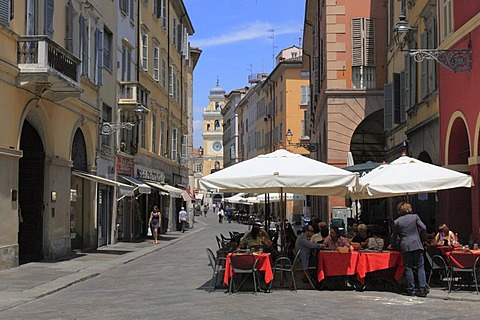 Sidewalk cafe in the historic town centre of Parma, Emilia Romagna, Italy, Europe