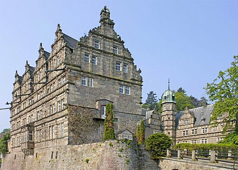 Schloss Haemelschenburg Castle near Hamelin, Weserbergland, Weser Uplands, Lower Saxony, Germany, Europe