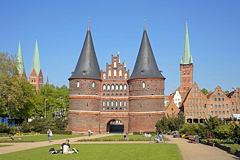 St. Mary's Church, Holsten Gate, St. Peter's Church and Salzspeicher salt storehouses, Luebeck, Schleswig-Holstein, Germany, Europe