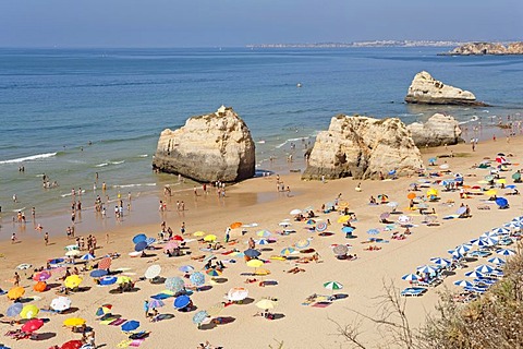 Beach at Praia da Rocha, Algarve, Portugal, Europe