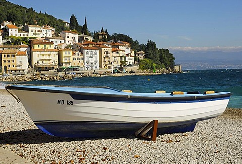 Fishing port in the Kvarner Gulf with a fishing boat on a pebble beach on the Croatian Adriatic coast, Moscenicka Draga, Kvarner Gulf, Istria, Croatia, Europe