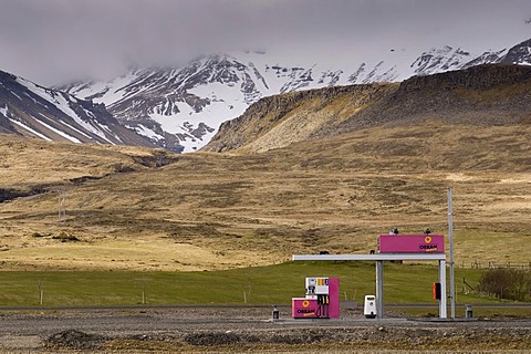 Gas station, Grundarfjordur, Snaefellsnes Peninsula, Iceland, Europe