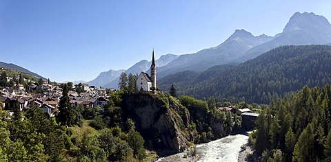 Inn Valley with views towards the Reformed Church in Scuol, Lower Engadine, Graubuenden or Grisons, Switzerland, Europe