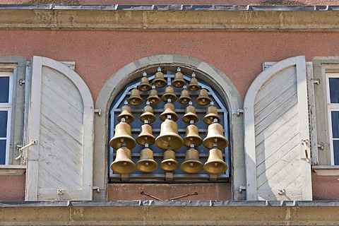 Glockenspiel carillon on the Neues Rathaus city hall, Lindau, Baden-Wuerttemberg, Germany, Europe