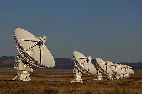 The Very Large Array radio telescope consists of 27 large dish antennas, the facility is part of the National Radio Astronomy Observatory, on the Plains of San Agustin in Datil, western New Mexico, USA