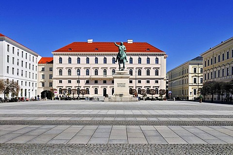 Siemens headquarters, Wittelsbacher Platz square, Munich, Bavaria, Germany, Europe