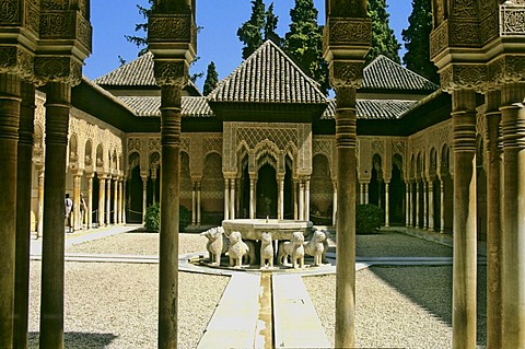 Patio de los Leones, Alhambra, Granada, Spain, Europe