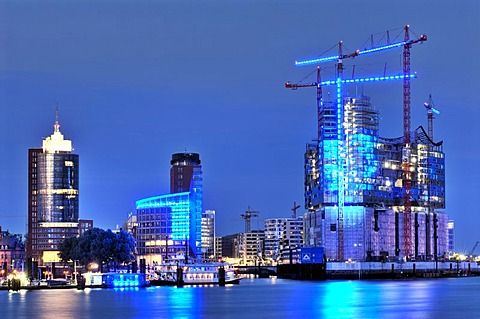 Elbphilharmonie philharmonic hall, Hanseatic Trade Center and Blue Port illumination in the port of Hamburg, Germany, Europe