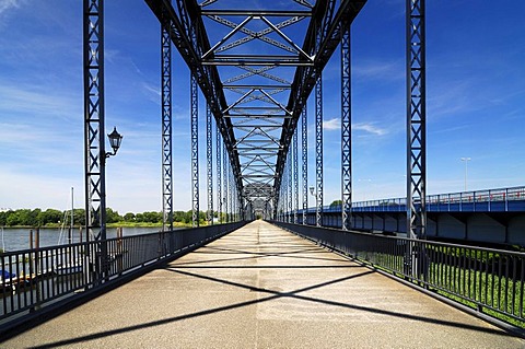 Old Elbe Bridge at Harburg, Hamburg, Germany, Europe