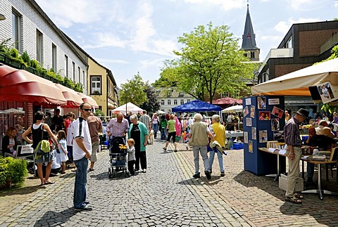 Visitors to the Oekomarkt organic market in the village of Lank-Latum, Meerbusch North Rhine-Westphalia, Germany, Europe