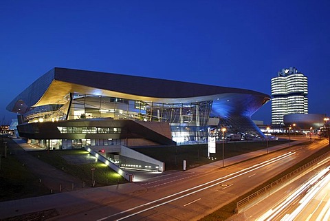 BMW Welt, BMW Museum and BMW-Vierzylinder building, Headquarters, Munich, Bavaria, Germany, Europe