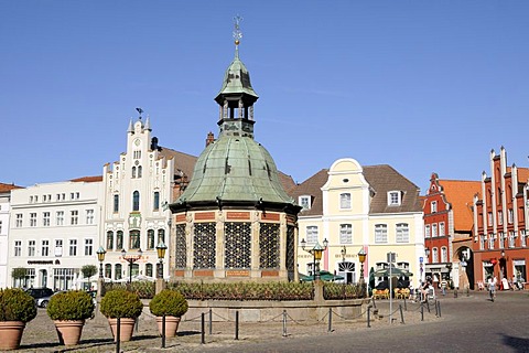 Wasserkunst fountain in Wismar, Mecklenburg-Western Pomerania, Germany, Europe