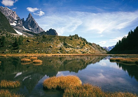 Lake Lago di Combal, Val Veni, Gran Paradiso National Park, Aosta Valley, Piedmont, Italy, Europe