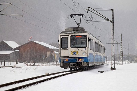 Zugspitzbahn Cable Car in a snowstorm, Garmisch-Partenkirchen, Oberbayern region, Upper Bavaria, Bavaria, Germany, Europe