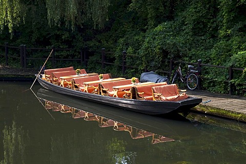 Tourist boat in the ferry terminal, Luebben, Spreewald, Spree Forest, Brandenburg, Germany, Europe