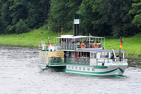 Paddle steamer PD Kurort Rathen on the Elbe River, built in 1896, Dresden, Saxony, Germany, Europe