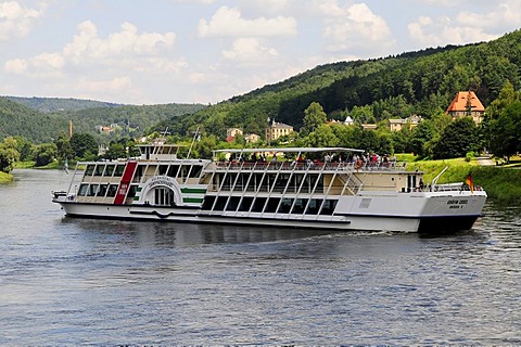 Motorboat MS Graefin Cosel on the Elbe River, built in 1994, Dresden, Saxony, Germany, Europe