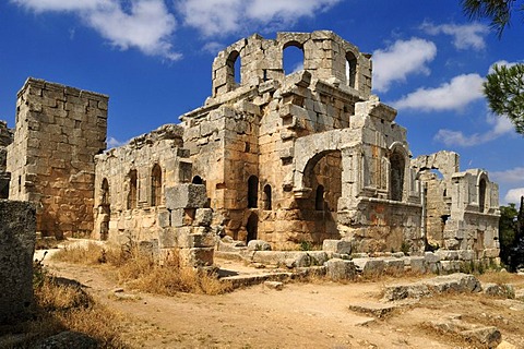 Ruin of byzantine Saint Simeon Monastery, Qala'at Samaan, Qalaat Seman archeological site, Dead Cities, Syria, Middle East, West Asia