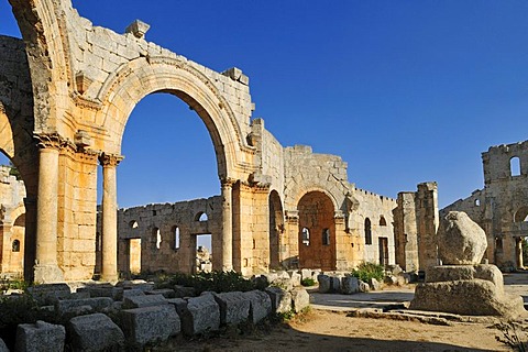 Byzantine ruin of the Church of Saint Simeon Stylites, Qal'at Sim'an, Qalaat Seman archeological site, Dead Cities, Syria, Middle East, West Asia