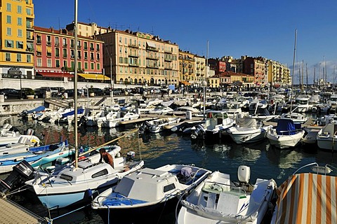 Boats in the harbour of Nice, Department Alpes-Maritimes, Region Provence-Alpes-Cote d'Azur, France, Europe