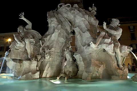 Detail of Bernini's Fontana dei Quattro Fiumi, Rio de la Plata by Francesco Baratta, left, and Danube by Ercole Antonio Raggi, right, Piazza Navona, Rome, Latium, Italy, Europe