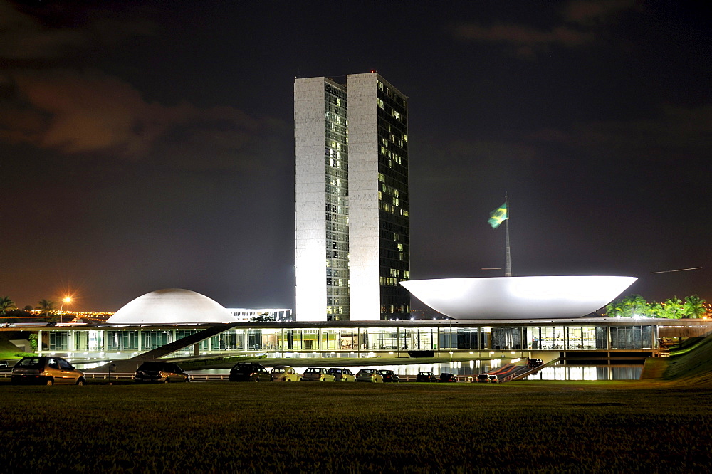 National Congress Building, Congresso Nacional, at night, architect Oscar Niemeyer, Brasilia, Distrito Federal, Brazilian Federal District, Brazil, South America