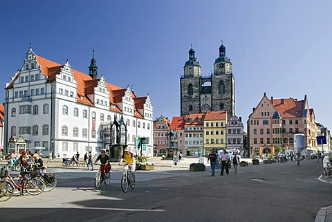 Old Town Hall, Market Square and Stadtkirche Church, Lutherstadt Wittenberg, Saxony-Anhalt, Germany, Europe