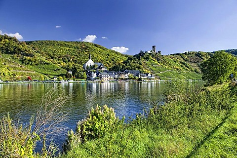 Romantic wine village of Beilstein on the Moselle River, Rhineland-Palatinate, Germany, Europe