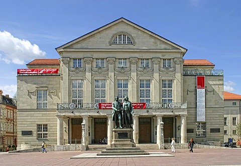 Monument of Johann Wolfgang von Goethe and Friedrich Schiller in front of the German National Theater in Weimar, Thuringia, Germany, Europe