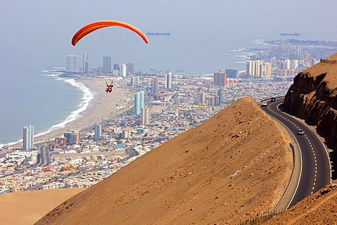 Paragliding, Iquique, Atacama desert, Region de Tarapaca, Chile, South America