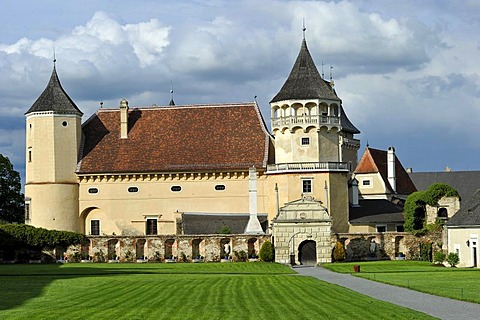 Renaissance castle Rosenburg am Kamp, Rosenburg-Mold, Kamp Valley Nature Park, Waldviertel region, Lower Austria, Austria, Europe