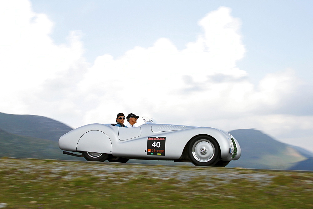 BMW 328 Roadster, built in 1939, Mille Miglia original from the BMW Museum, driven by Mario Theissen, head of BMW Motorsport and Christian Klien, a former Formula 1 driver, Nockalmstrasse, Ennstal Classic 2010 Vintage Car Rally, Groebming, Styria, Austria