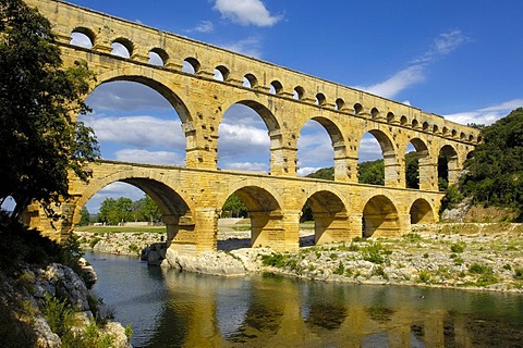 Pont du Gard, Roman aqueduct, Gard department, Provence, France, Europe