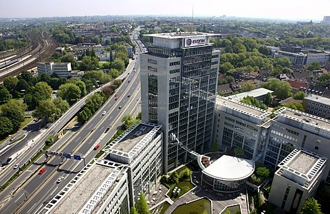 Downtown, highway A40 or Ruhrschnellweg, EVONIK Headquarters Essen, North Rhine-Westphalia, Germany, Europe