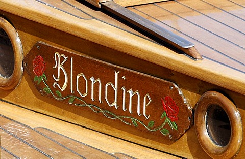 Blondine, name on a traditional Zeesbootes in the port of Ahrenshoop-Altenhagen, Fischland-Darss-Zingst, Baltic Sea, Mecklenburg-Western Pomerania, Germany, Europe