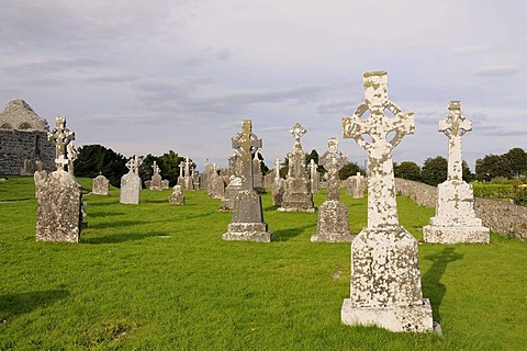 Monastery ruins of Clonmacnoise on the Shannon, Midlands, Republic of Ireland, Europe