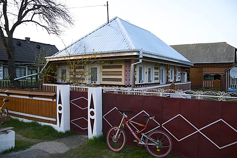 Residence on the DN 2E, Cornu Luncii, Romania, Europe