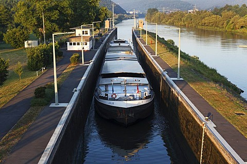 Cargo boat Julia entering the Steinbach lock, Lohr am Main, Main-Franconia region, Lower Franconia, Franconia, Bavaria, Germany, Europe