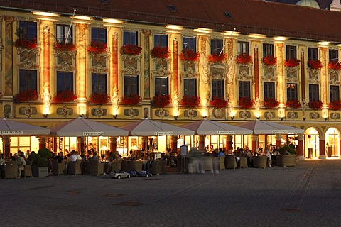 Cafe Hamptons in the Steuerhaus building on the market square, Memmingen, Unterallgaeu region, Allgaeu, Schwaben, Bavaria, Germany, Europe