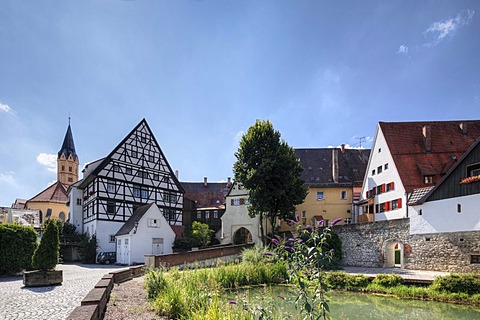 Spitalkirche hospital church, battlements and Traenktor gate, Lauingen, Donauried region, Germany, Swabia, Bavaria, Germany, Europe