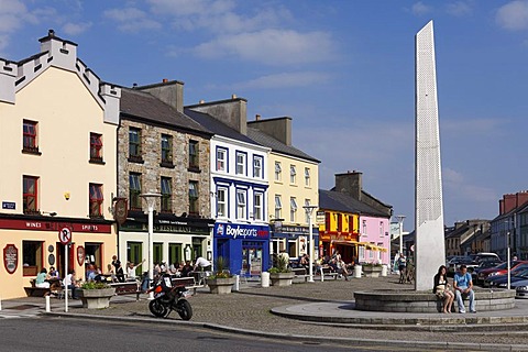 Town centre of Clifden, Connemara, County Galway, Republic of Ireland, Europe