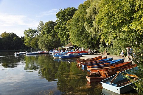 Boat rental, Kleinhesseloher See lake, Englischer Garten park, Munich, Upper Bavaria, Bavaria, Germany