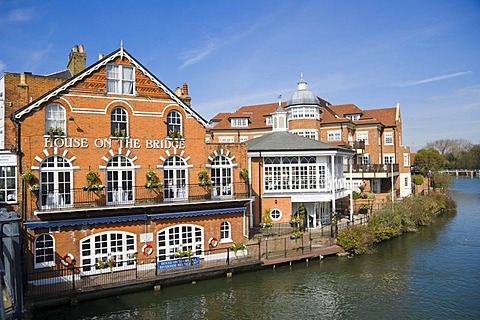 House on the Bridge Riverside Restaurant by the river Thames, Windsor Bridge, Eton, Berkshire, England, United Kingdom, Europe