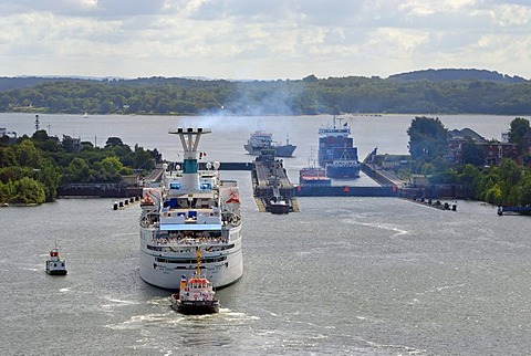 Cruise Ship entering Holtenau lock, Kiel Canal, Kiel, Schleswig-Holstein, Germany, Europe