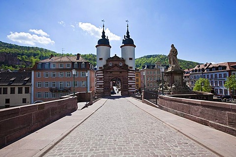 Old bridge gate at the south end of the Karl-Theodor Bridge or Old Bridge, Alte Bruecke, Heidelberg, Neckar, Baden-Wuerttemberg, Germany, Europe