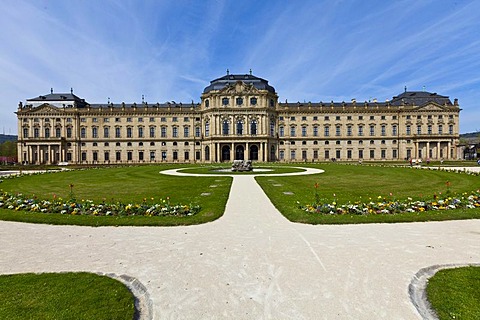 Court Gardens and Wuerzburg Residenz, a Baroque palace, UNESCO World Heritage Site, Wuerzburg, Bavaria, Germany, Europe