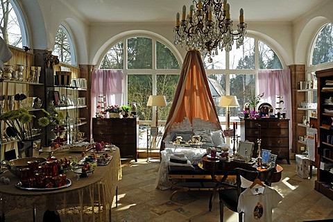 Winter garden with canopy bed and decorative items for Easter, Villa & Ambiente, Im Weller 28, Nuremberg, Middle Franconia, Bavaria Germany, Europe